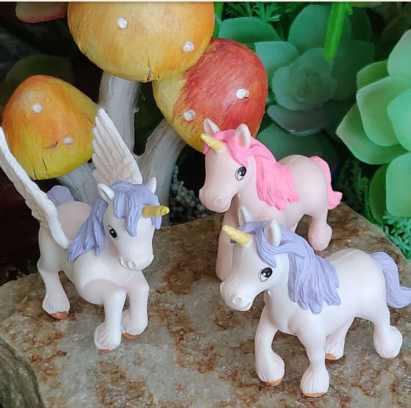 sweet fairy garden unicorns