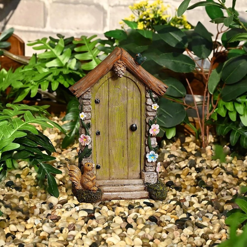 fabulous squirrel’s fairy door