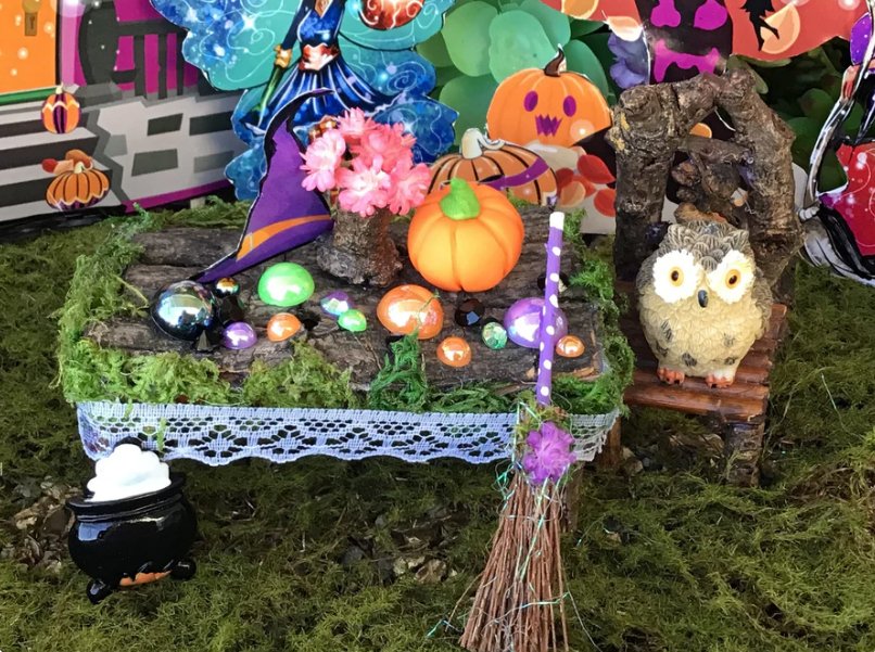 an amazing halloween table, cute owl, fairy garden, dollhouse, miniature