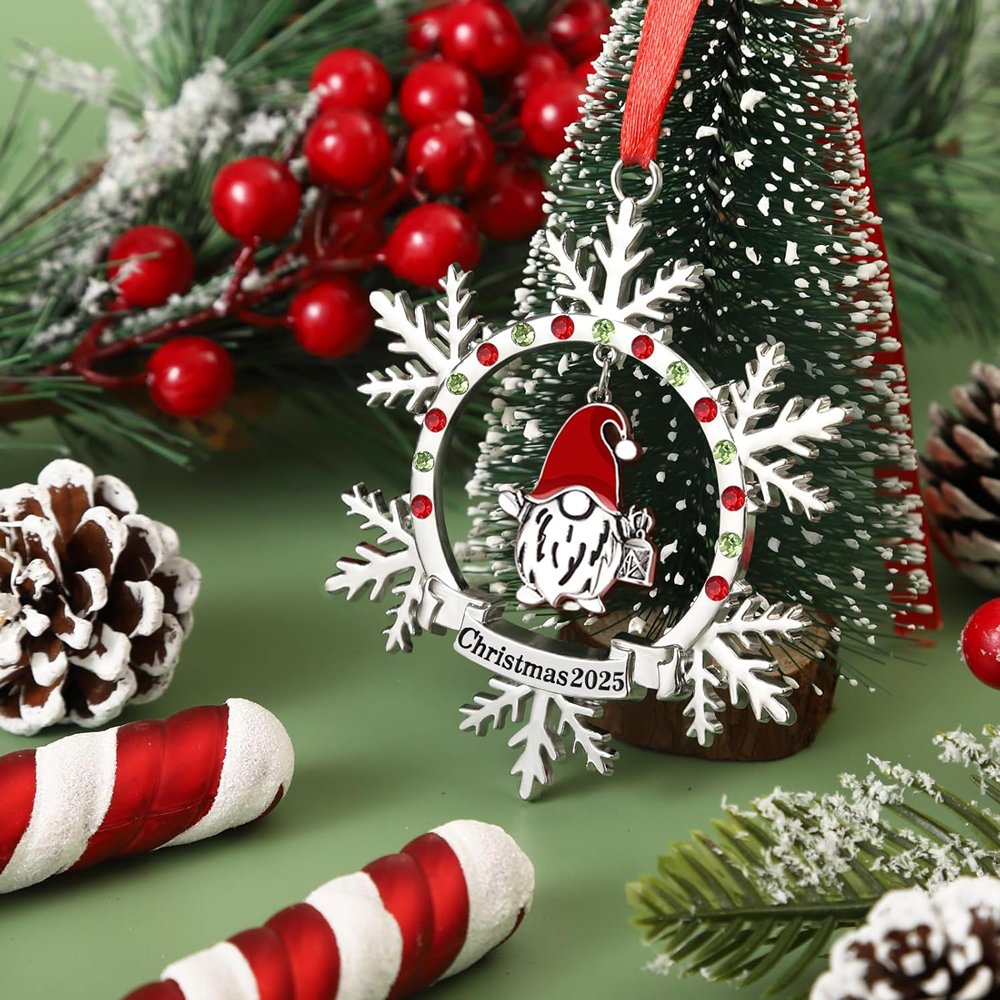 adorable gnome snowflake ornament3